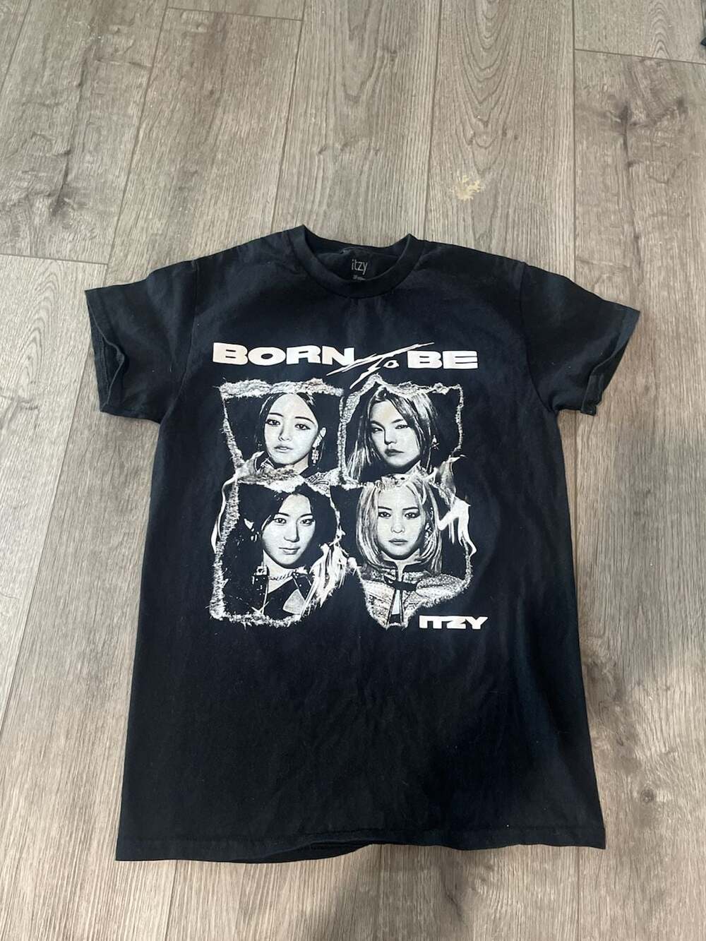 ITZY Born To Be 2nd World Tour Graphic T-Shirt